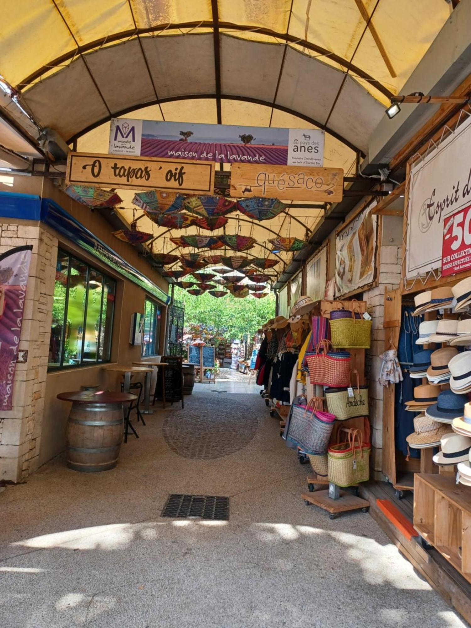 Gîtes du Domaine de Serre Long Saint-Maurice-dʼIbie Extérieur photo