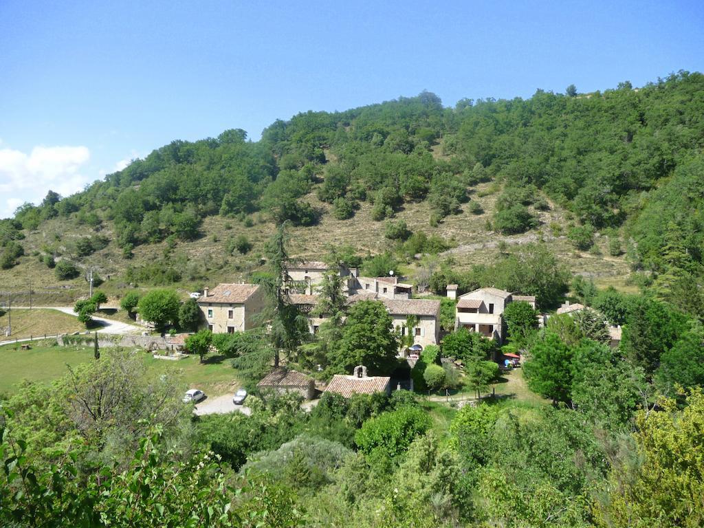 Gîtes du Domaine de Serre Long Saint-Maurice-dʼIbie Extérieur photo