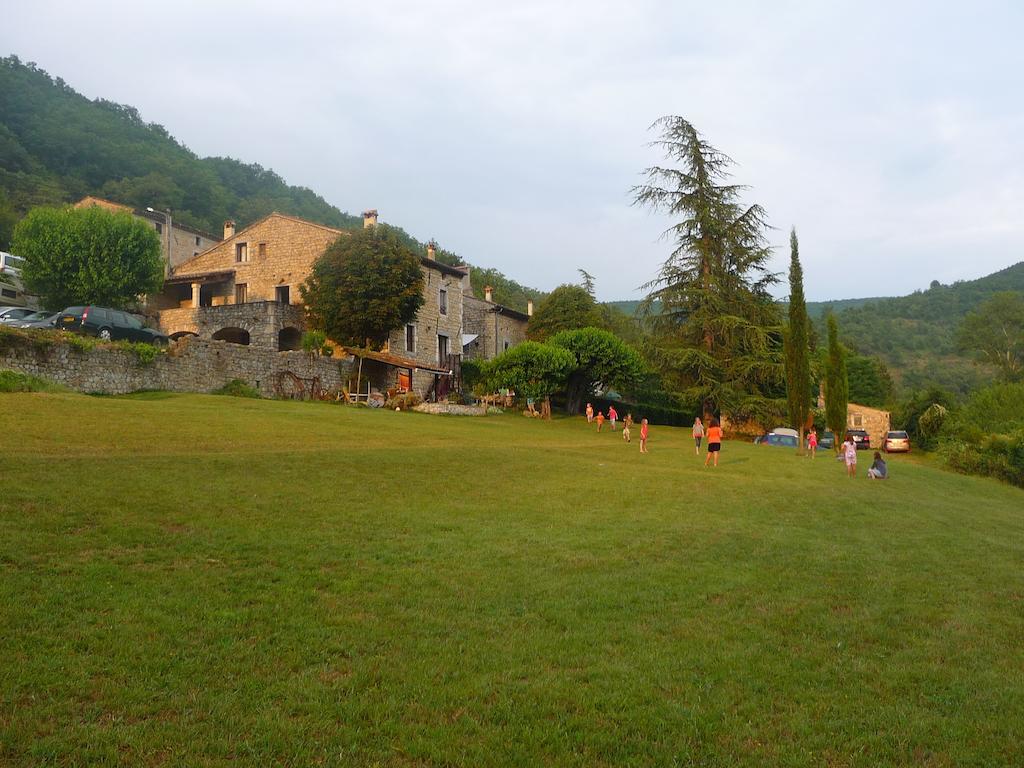Gîtes du Domaine de Serre Long Saint-Maurice-dʼIbie Extérieur photo